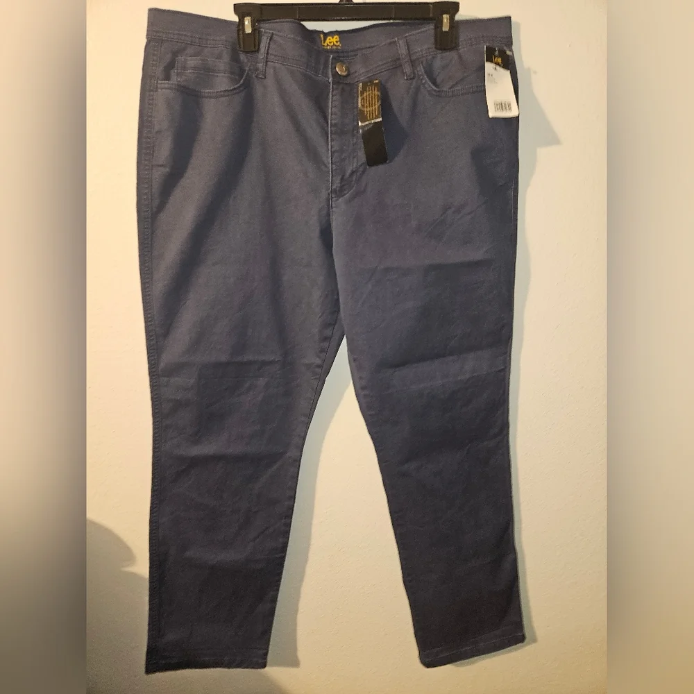 LEE Womans Weathered Blue Pants Size 18M - Picture 1 of 12